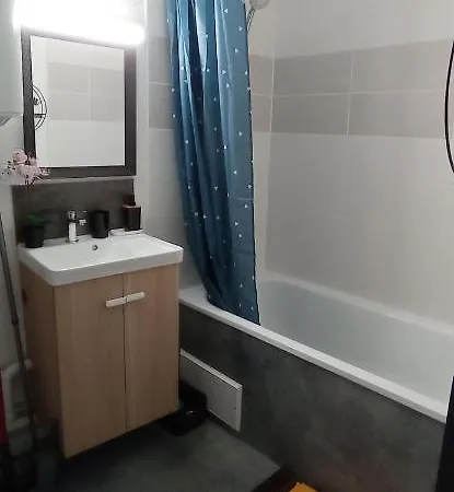 Apartment Joli 40 M 2